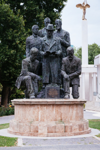 Statue des fondateurs du IMRO, le premier mouvement d'indépendance Macédonien